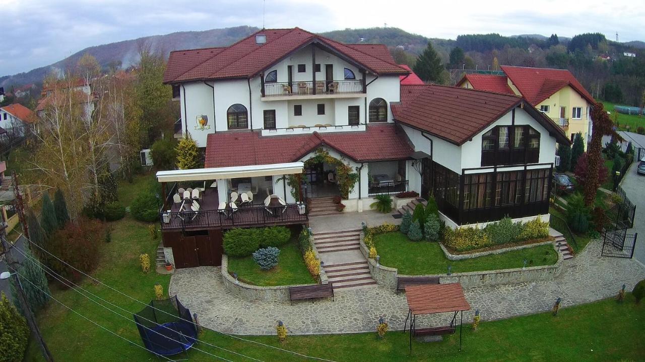 Hotel Casa Domneasca Curtea de Argeş Exterior foto